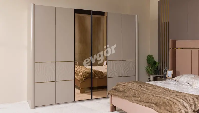 Anit Luxury Bedroom - 3