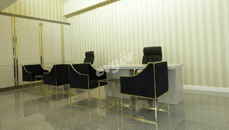 Bland Modern Office Furniture - 2