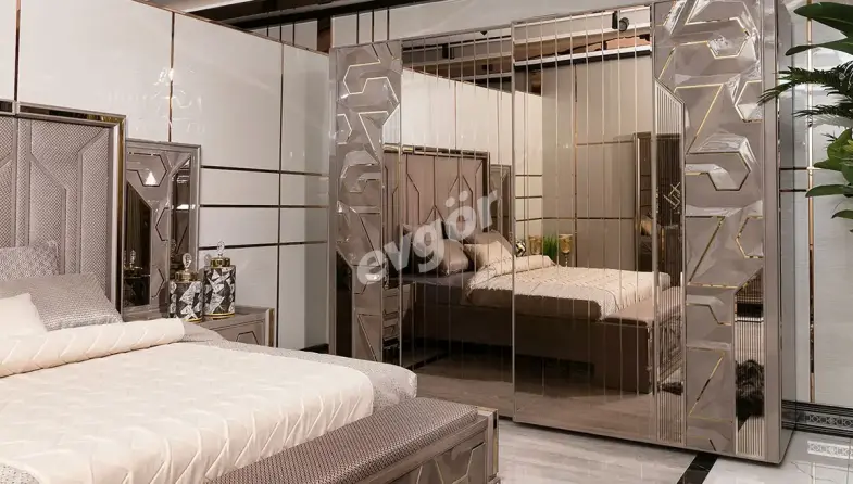 Latina Art Deco Bedroom - 2