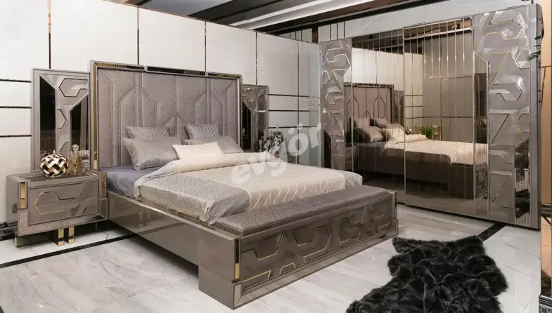 Latina Art Deco Bedroom - 1