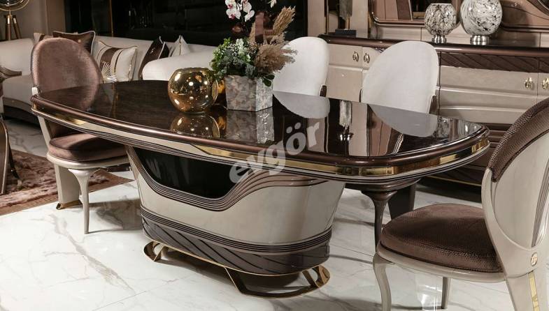 Verona Luxury Dining Room - 4